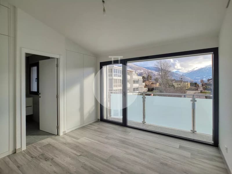 Superbe villa contemporaine et mitoyenne dans le village de Grimisuat (11)