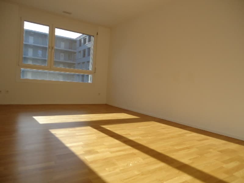 ***3'5ZWG**92m2**1.OG**Eckbalkon (11)