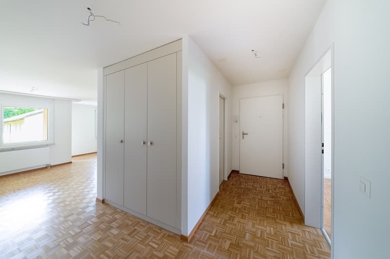 2 Nasszellen (1x Bad, 1x Dusche), Balkon mit Abendsonne, (4)