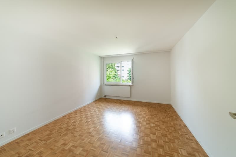 2 Nasszellen (1x Bad, 1x Dusche), Balkon mit Abendsonne, (3)