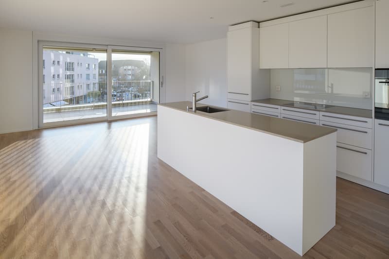 Moderne, zentral gelegene 3.5-Zwg, mit guter ÖV-Anbindung, (2)