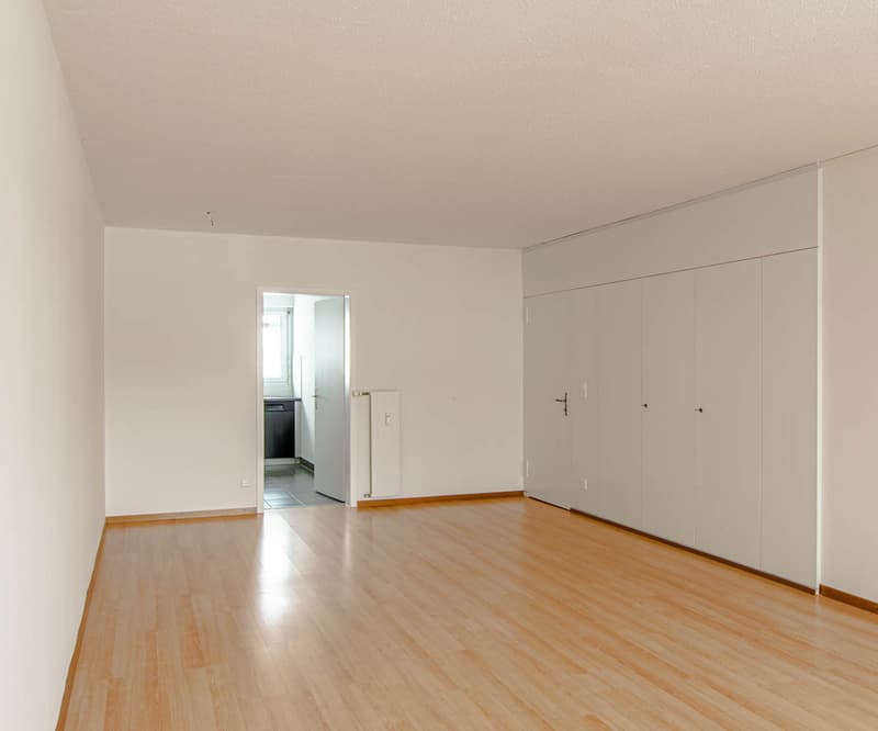 Wohnzimmer mit Blick zur Küche