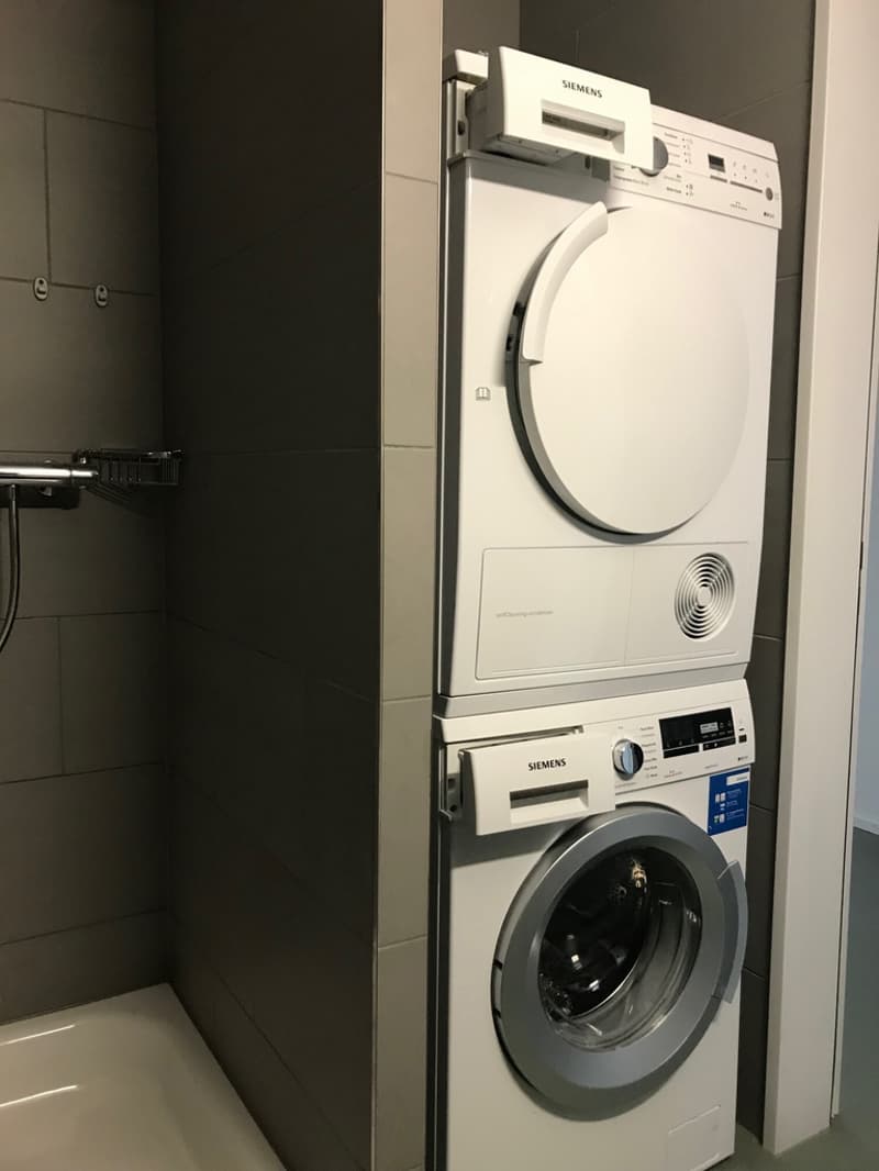 Dusche-Waschturm / typähnlich