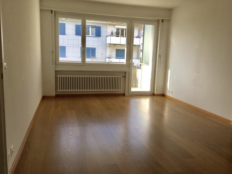 Wohnzimmer / Balkon / typähnlich