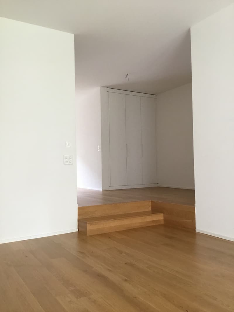 Erdgeschoss-Wohnung mit Sitzplatz gesucht? (4)