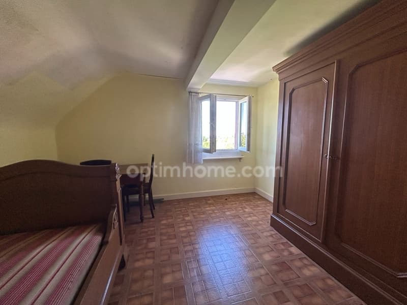 VIEUX-FERRETTE, propriété composé de 2maisons, dont une louée, sur (9)