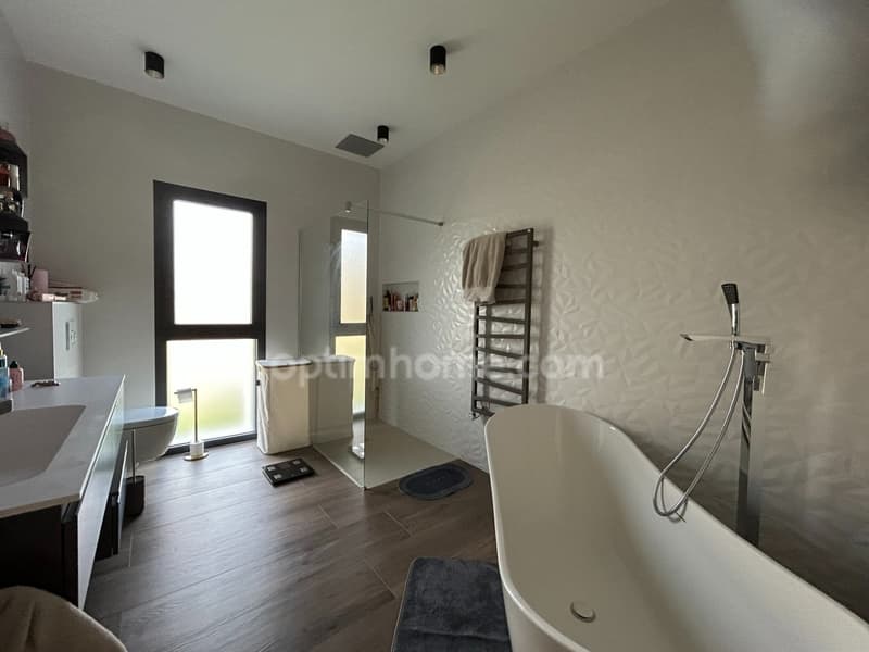 BETTENDORF, 2min de HIRSINGUE, Villa d'architecte, 222m² habitable (10)