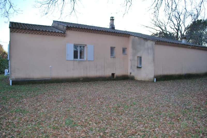 Maison entourée d'un jardin à GRIGNAN (26) (4)