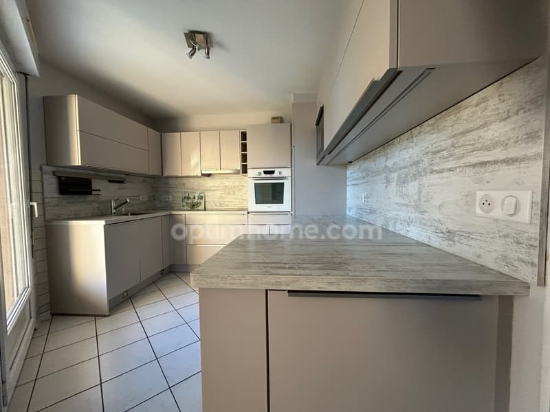 VILLAGE-NEUF, quartier résidentiel en impasse, joli appartement (5)