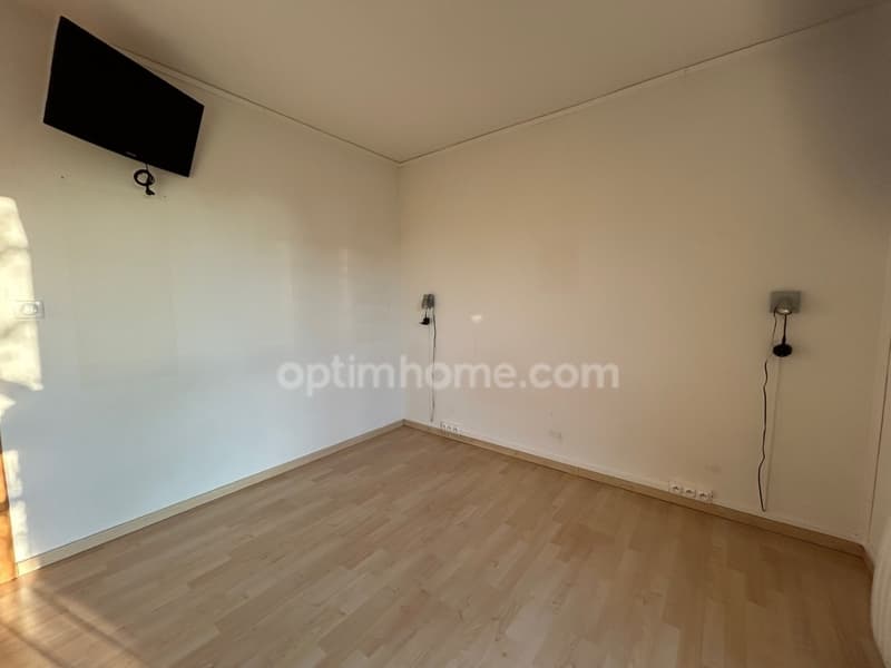VILLAGE-NEUF, quartier résidentiel en impasse, joli appartement (9)