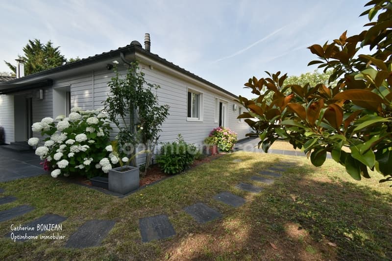 Maison à vendre 6 pièces 250 m2 prestations de qualité à BLANQUEFORT (3)