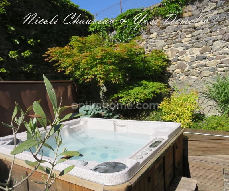 Maison à vendre 7 pièces Proche D'ISSOIRE (63) (8)