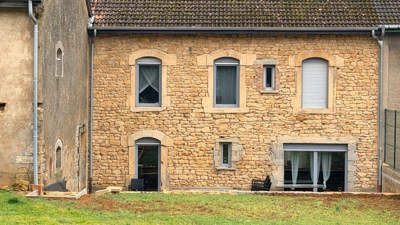 MBelle maison en pierre entièrement rénovée à Montmédy (2)