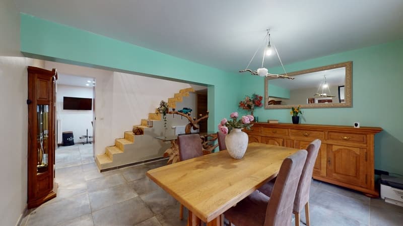 MBelle maison en pierre entièrement rénovée à Montmédy (11)