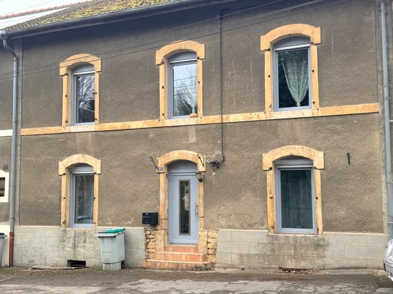 MBelle maison en pierre entièrement rénovée à Montmédy (8)