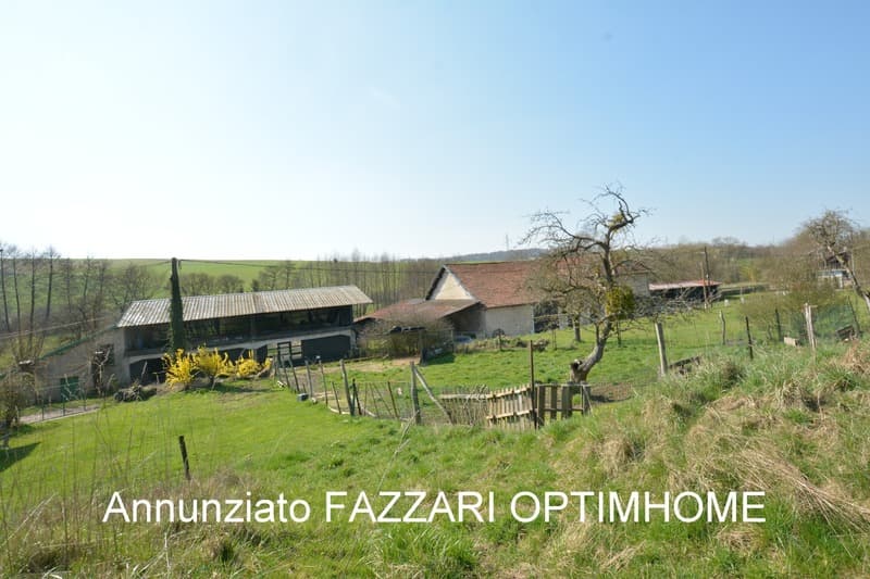 Ancien Corps de ferme de caractère avec dépendances - Terrain de 5 240 (5)