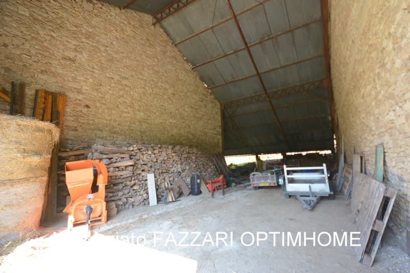 Ancien Corps de ferme de caractère avec dépendances - Terrain de 5 240 (4)
