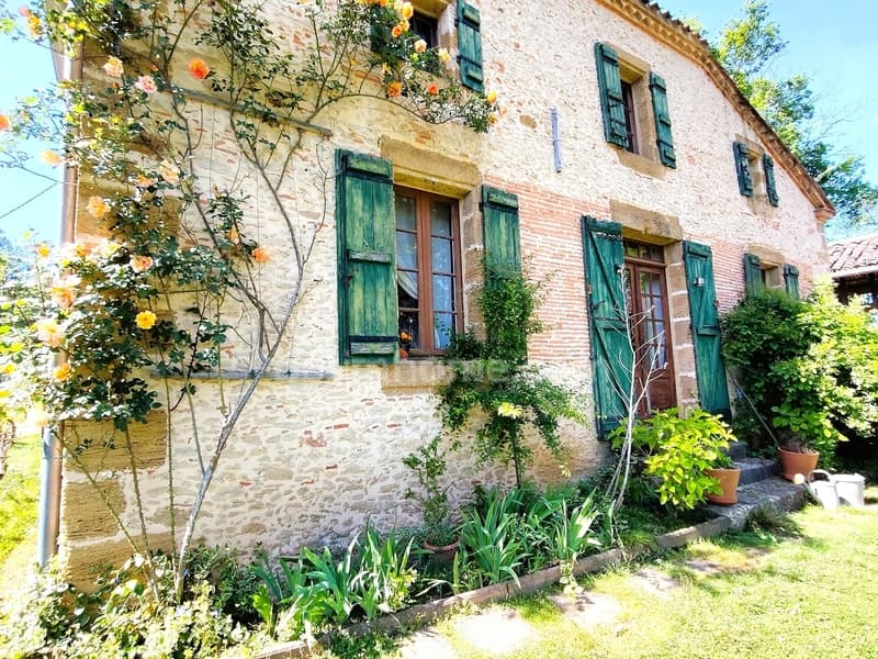 ? Domaine en Gascogne : Un Hameau Privé entre Sérénité et Authenticité (2)
