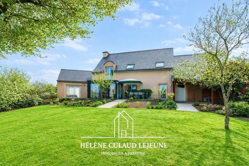 MAISON FAMILIALE AVEC VUE DÉGAGÉE SUR LA NATURE - 184 m² - VANNES (4)