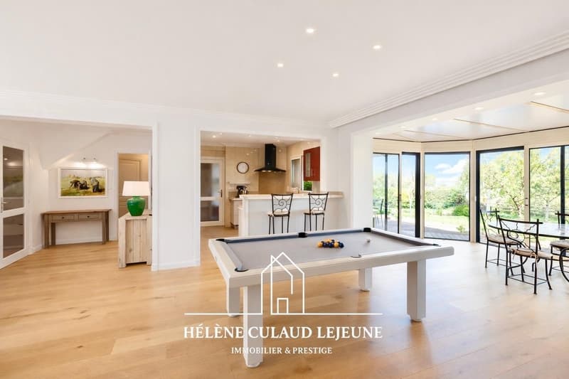 MAISON FAMILIALE AVEC VUE DÉGAGÉE SUR LA NATURE - 184 m² - VANNES (1)