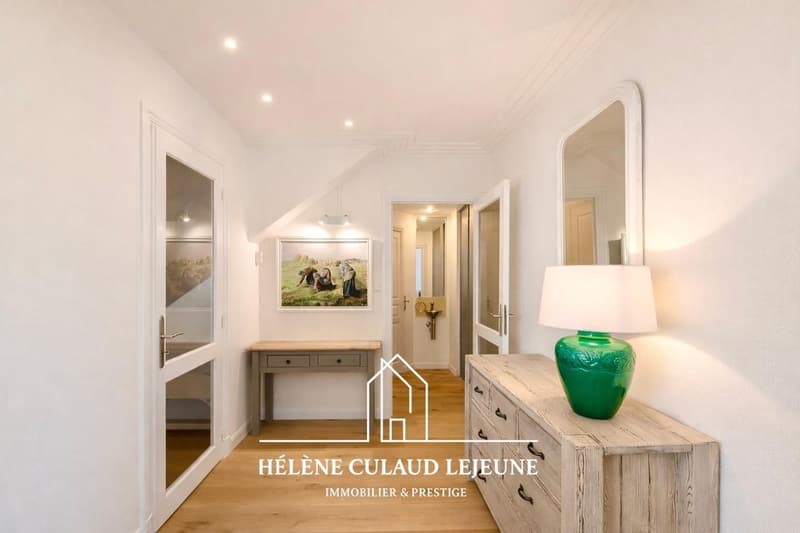 MAISON FAMILIALE AVEC VUE DÉGAGÉE SUR LA NATURE - 184 m² - VANNES (3)