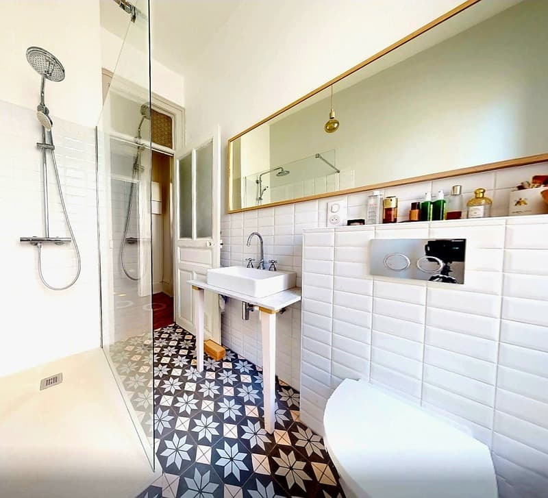 APPARTEMENT F7 DANS TRES BEL IMMEUBLE BOURGEOIS !!! (11)