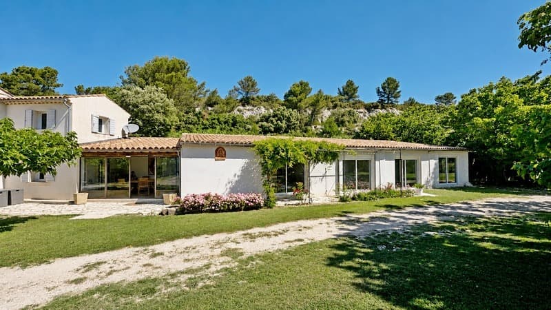 MÉRINDOL (84) | Magnifique propriété de charme de 215 m² (vendue (4)