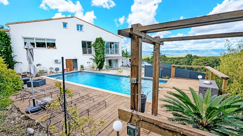 VERNÈGUES - secteur Cazan (13) | Magnifique maison de 190 m² avec vue (3)