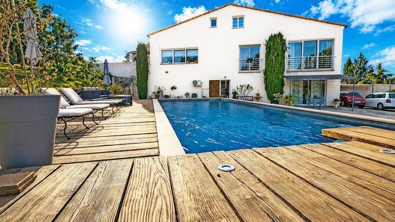 VERNÈGUES - secteur Cazan (13) | Magnifique maison de 190 m² avec vue (2)