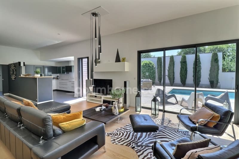 ORVAULT "LA FORÊT" - Prestigieuse villa d'architecte de plain-pied (3)