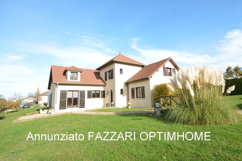 À vendre en exclusivité à Stenay, vaste maison familiale de plain-pied (1)