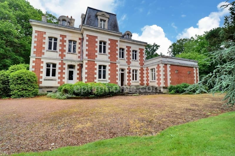 Propriété d'Exception : Manoir du XIXe Siècle au Coeur de La (3)