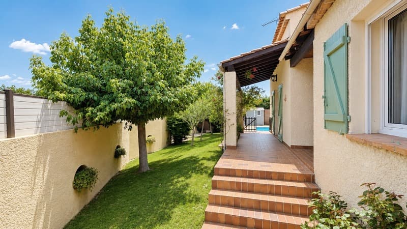 EYGUIÈRES (13) | Belle maison provençale T7 avec cour intérieure et (3)