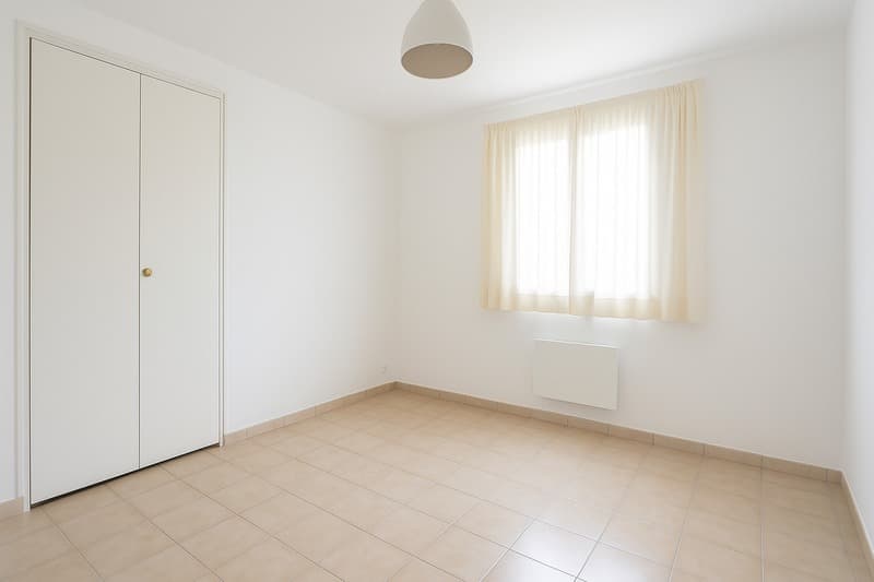 EYGUIÈRES (13) | Belle maison provençale T7 avec cour intérieure et (11)