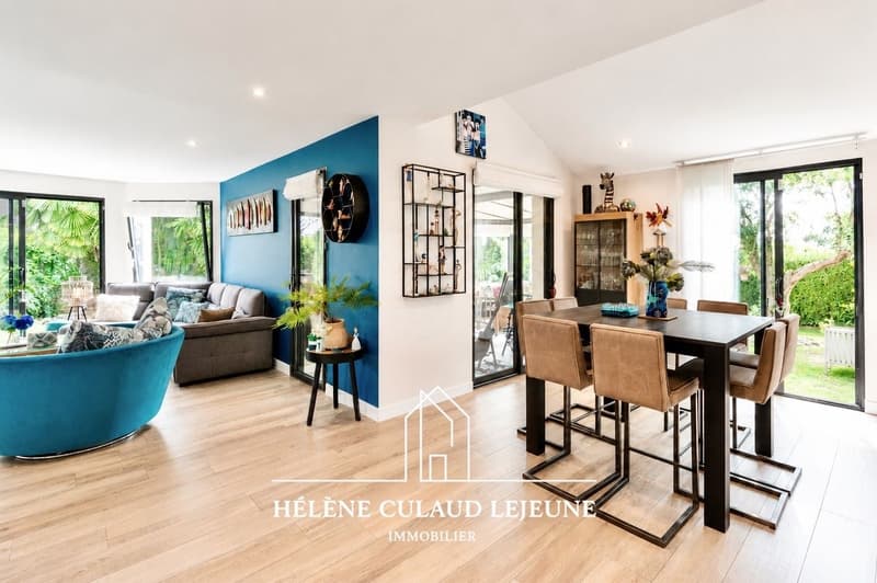 MAISON D'ARCHITECTE - 157 m² - SAINT AVÉ (8)