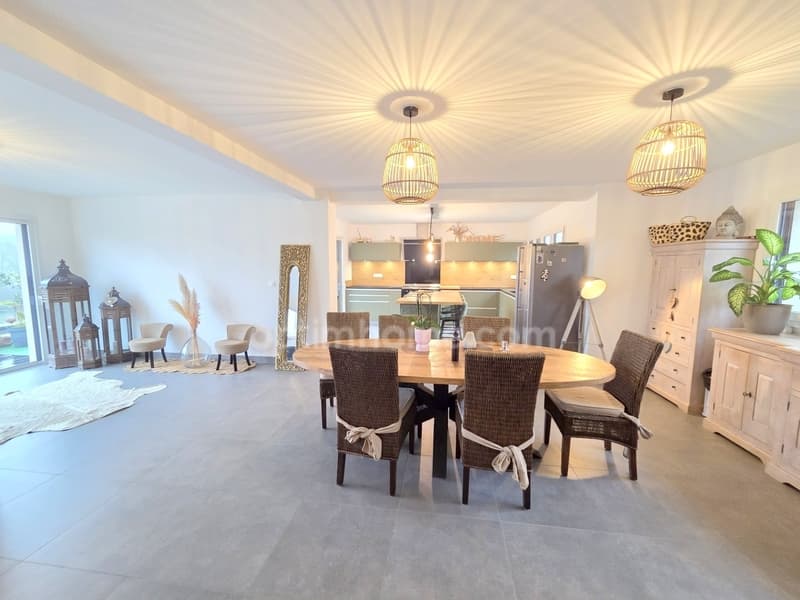 Maison NEUVE à vendre!! 3 chambres + une suite parentale en RDC située (9)