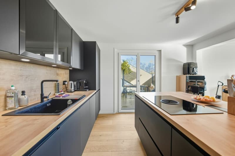 Villa mitoyenne entièrement rénovée à Orbe (3)