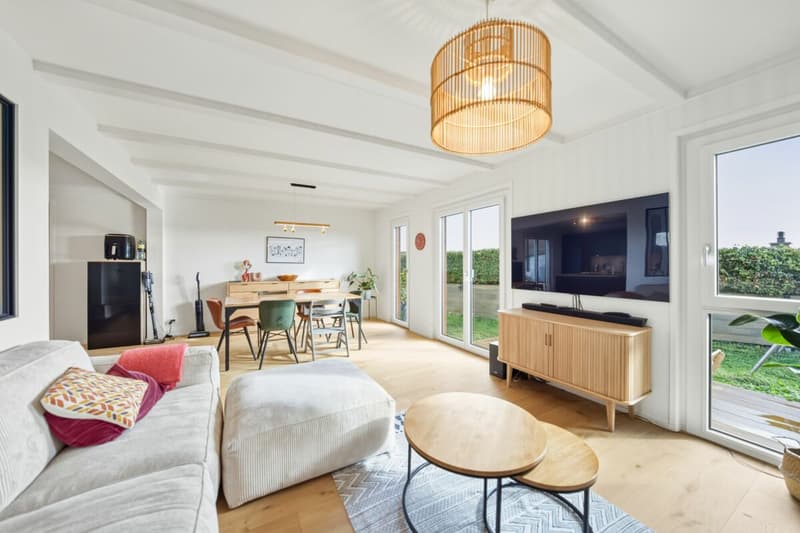 Villa mitoyenne entièrement rénovée à Orbe (2)