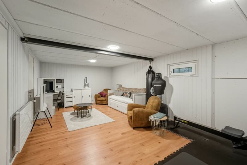 Villa mitoyenne entièrement rénovée à Orbe (8)