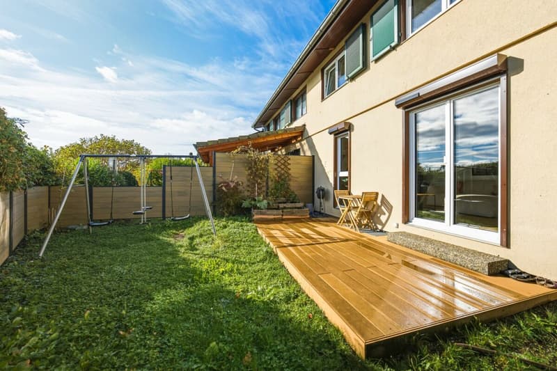 Villa mitoyenne entièrement rénovée à Orbe (10)