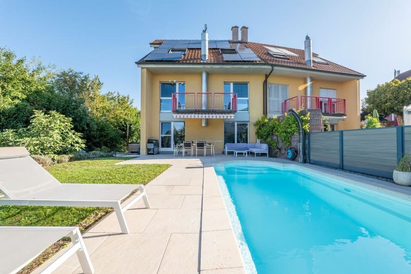 Villa d'architecte de 7.5 pièces avec piscine chauffée et jacuzzi à Corcelles-près-Payerne (1)