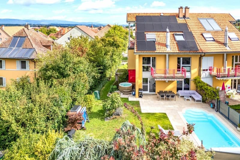 Villa d'architecte de 7.5 pièces avec piscine chauffée et jacuzzi à Corcelles-près-Payerne (1)