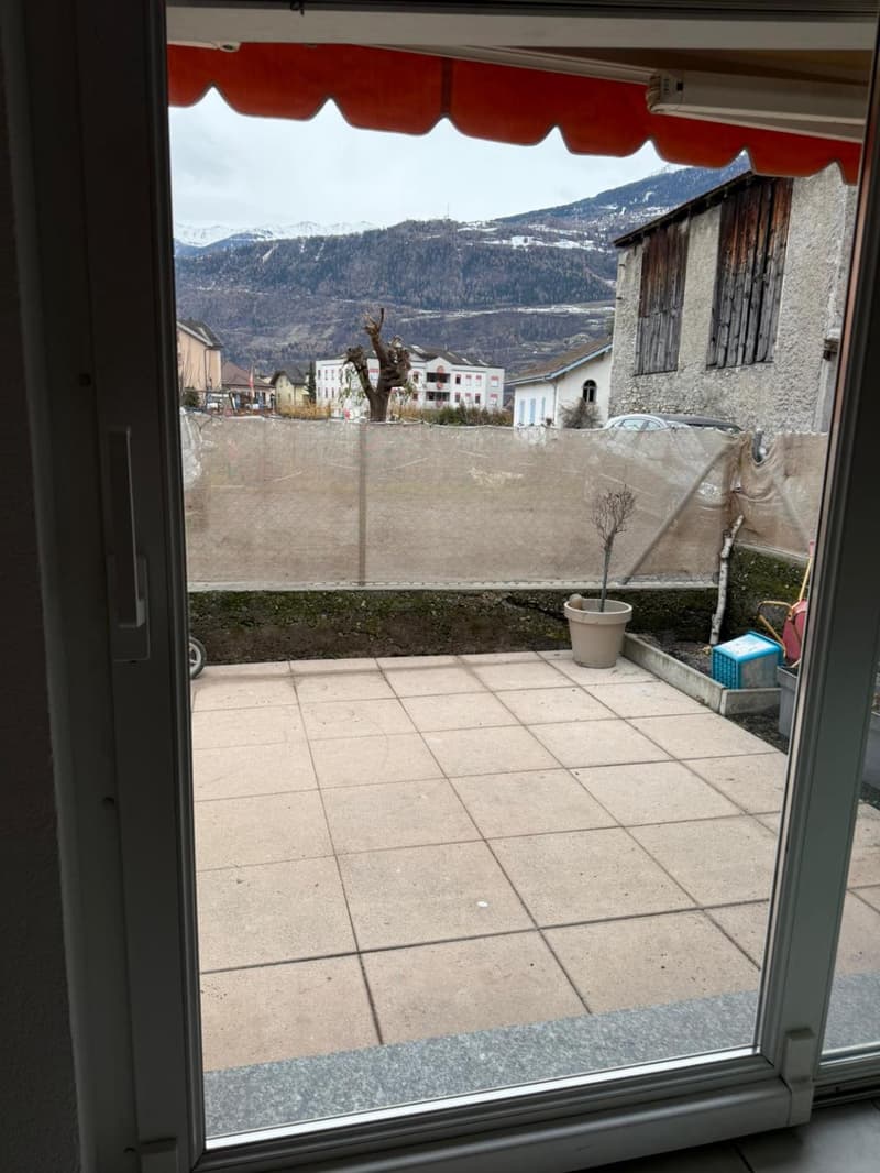 Immeuble avec 3 appartements LOUES au centre d'Ardon (11)