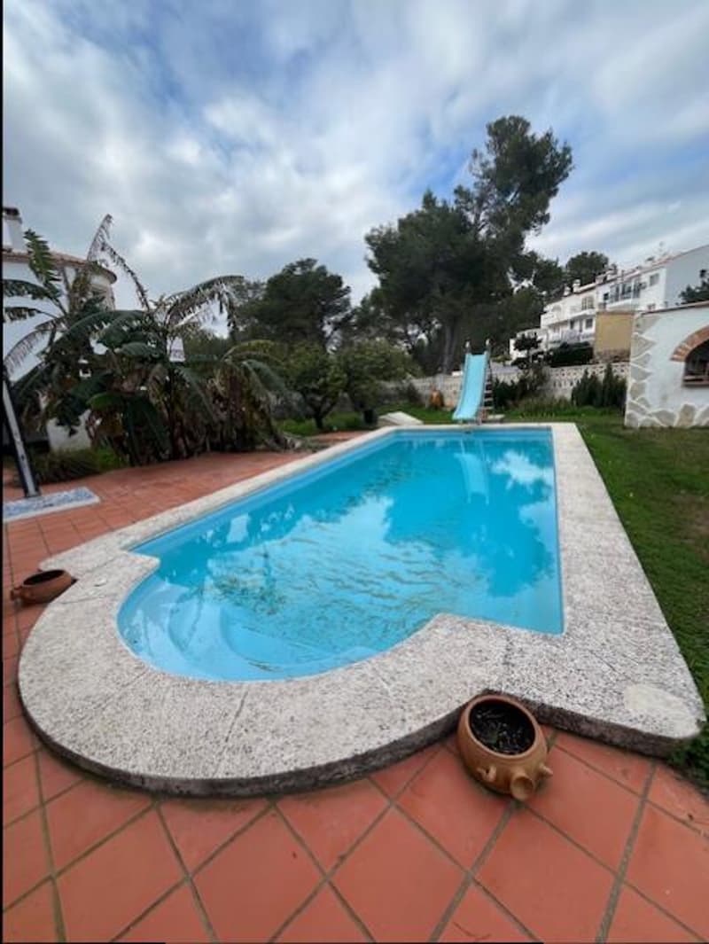 Bien rare : maison de charme avec ancien restaurant, appartement indépendant, jardin, piscine et cuisine d'été (2)
