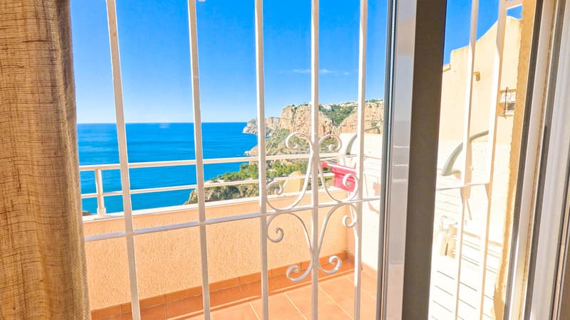 Appartement avec piscine?? Vue mer exceptionnelle plein Sud ! (2)