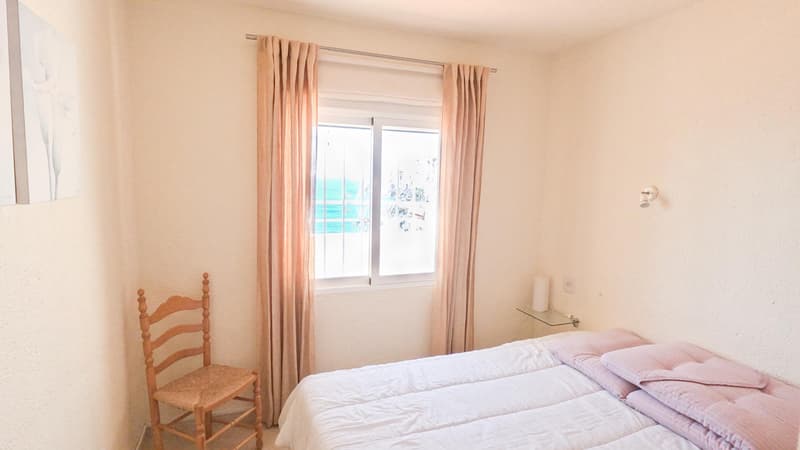 Appartement avec piscine?? Vue mer exceptionnelle plein Sud ! (12)