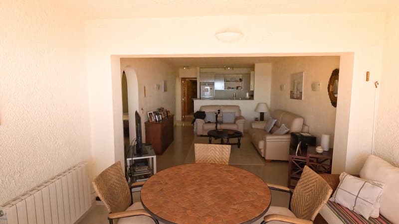 Appartement avec piscine?? Vue mer exceptionnelle plein Sud ! (7)