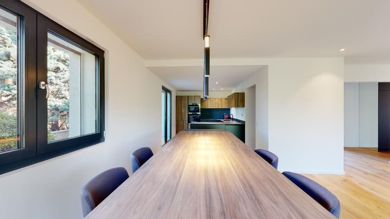Maison individuelle avec 5 chambres et deux garages (11)