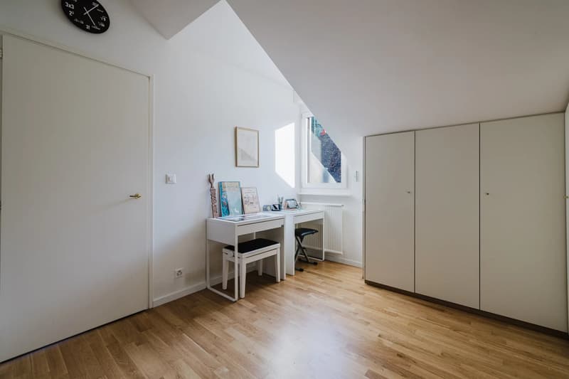 Appartement de 5 pièces avec vue sur le lac et la Cathédrale (8)