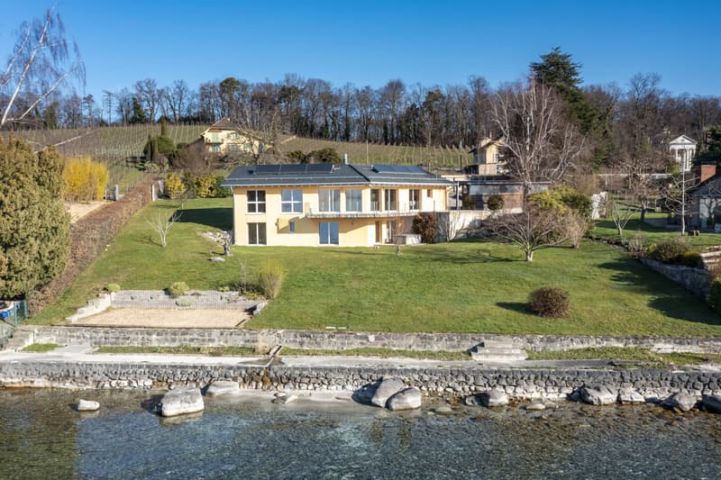 Villa pieds dans l'eau (12)